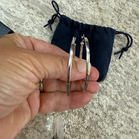 *NIB* Artisan Crafted by Robert Manse CZ Sterling Silver Hoop Earrings - Picture 14 of 15